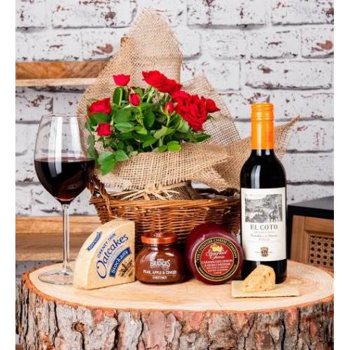 Bild von Rose & Rioja – Cheese and Wine Gifts – Cheese and Wine Gift Delivery – Cheese and Wine Hampers – Cheese and Wine Hamper Delivery